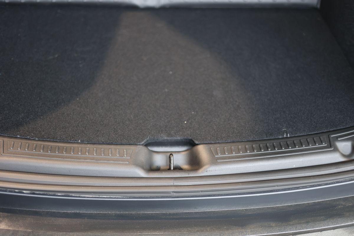 Trunk sill protection - Tesla Model Y Juniper