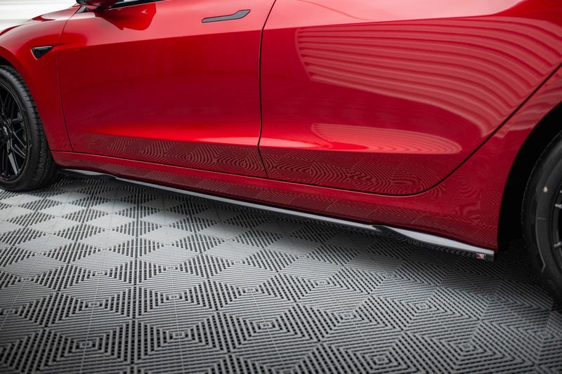 Sideskjørt V.2 - Tesla Model 3 - Maxton Design