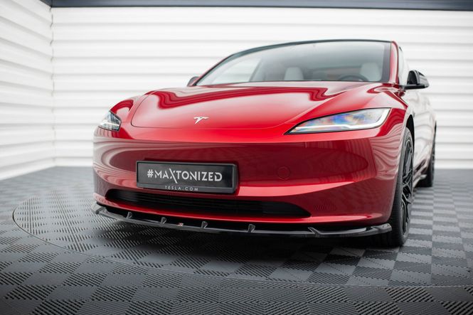 Main Image Front splitter V.2 Tesla Model 3 Highland Maxton Design
